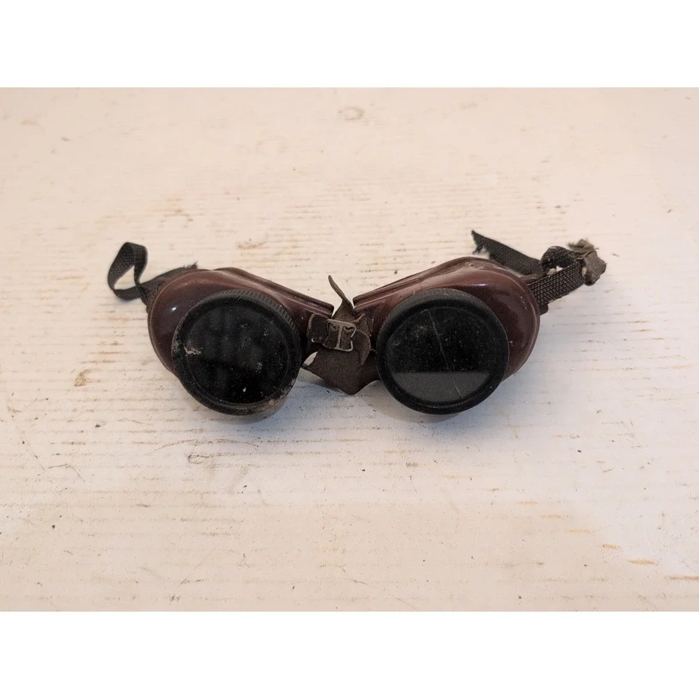 Vintage Glendale Optical Welding/Safety Goggles Maroon